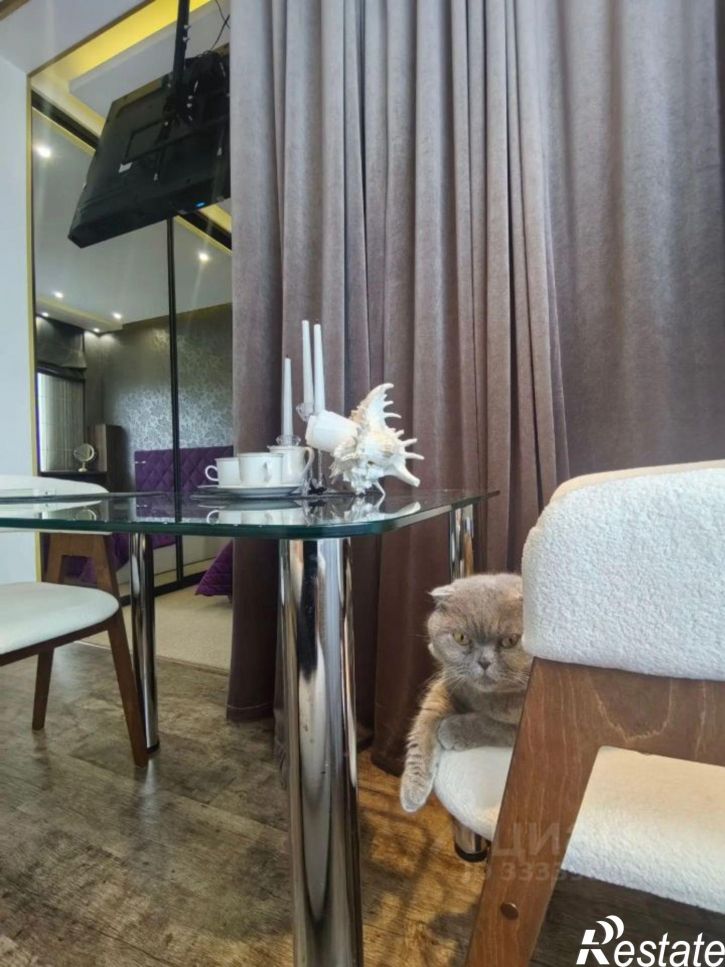 2-комн квартира Осенний б-р, 6,  д. 6