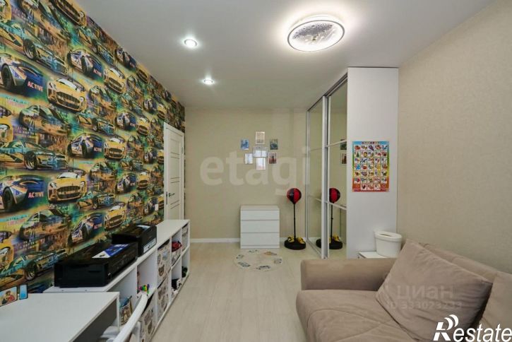 3-комн квартира б-р Строителей, 60 5,  д. 60 5,  к. 5
