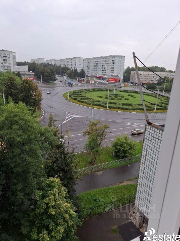 Комната б-р Строителей, 20,  д. 20