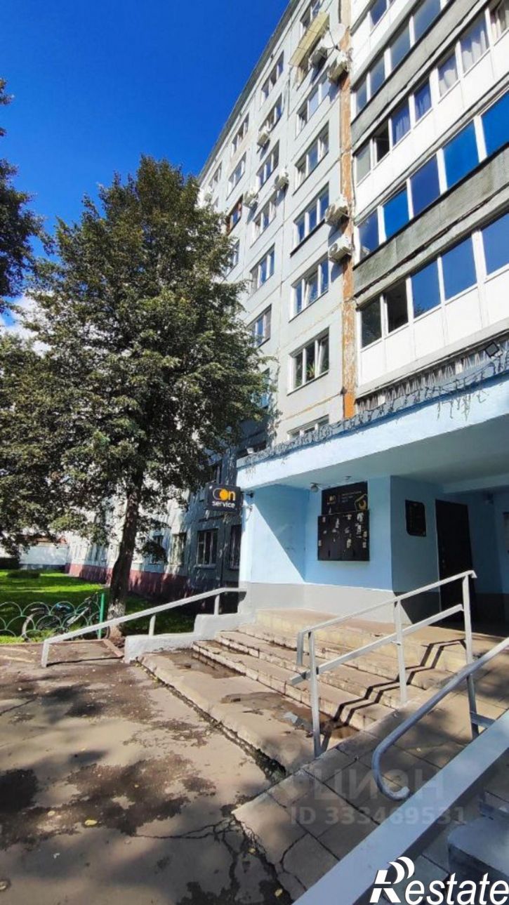Комната б-р Строителей, 20,  д. 20