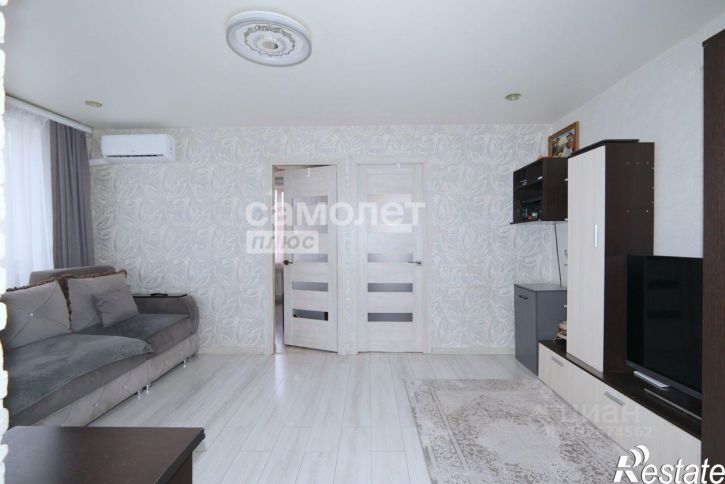 3-комн квартира пр-кт Шахтеров, 22,  д. 22