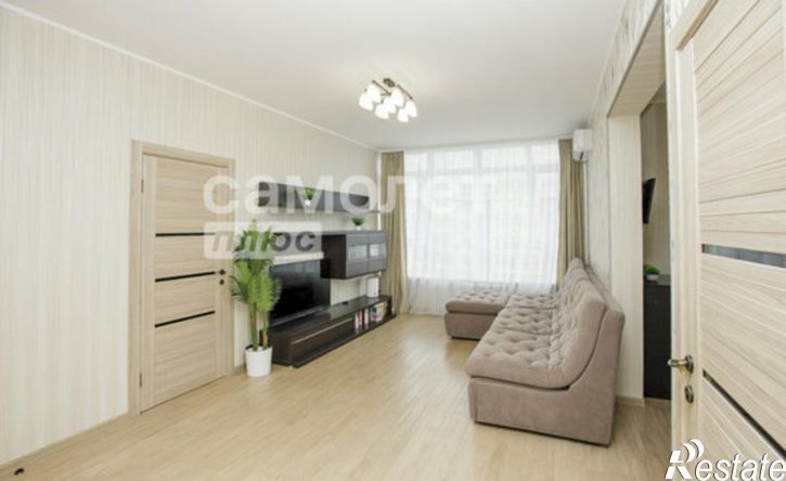 3-комн квартира пр-кт Шахтеров, 70а,  д. 70а