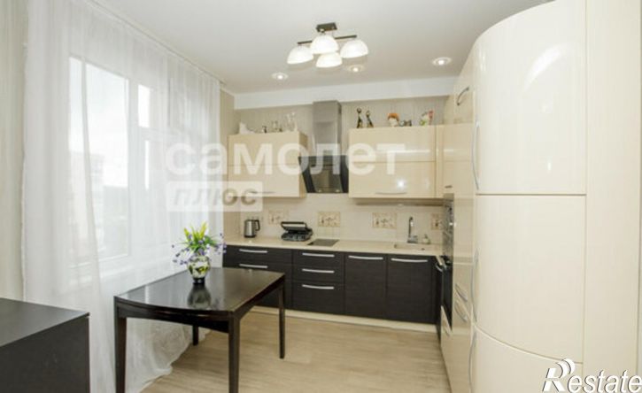 3-комн квартира пр-кт Шахтеров, 70а,  д. 70а