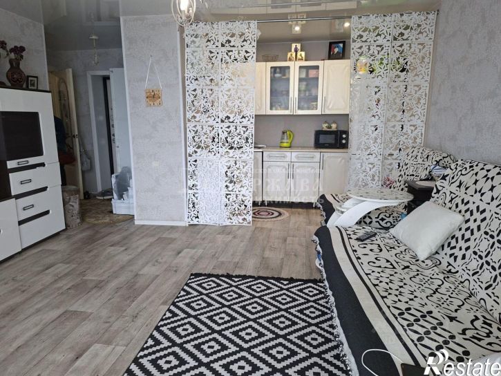 1-комн квартира пр-кт Шахтеров, 61а,  д. 61а