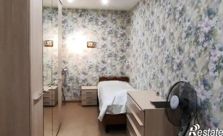 2-комн квартира пр-кт Шахтеров, 77,  д. 77