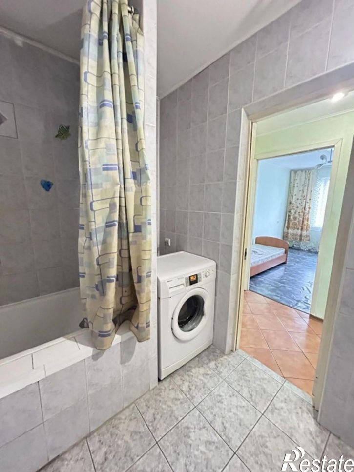 2-комн квартира Октябрьский пр-кт, 15,  д. 15