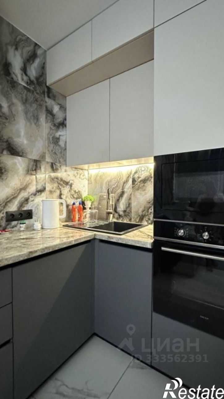 3-комн квартира пр-кт Шахтеров, 68А,  д. 68А