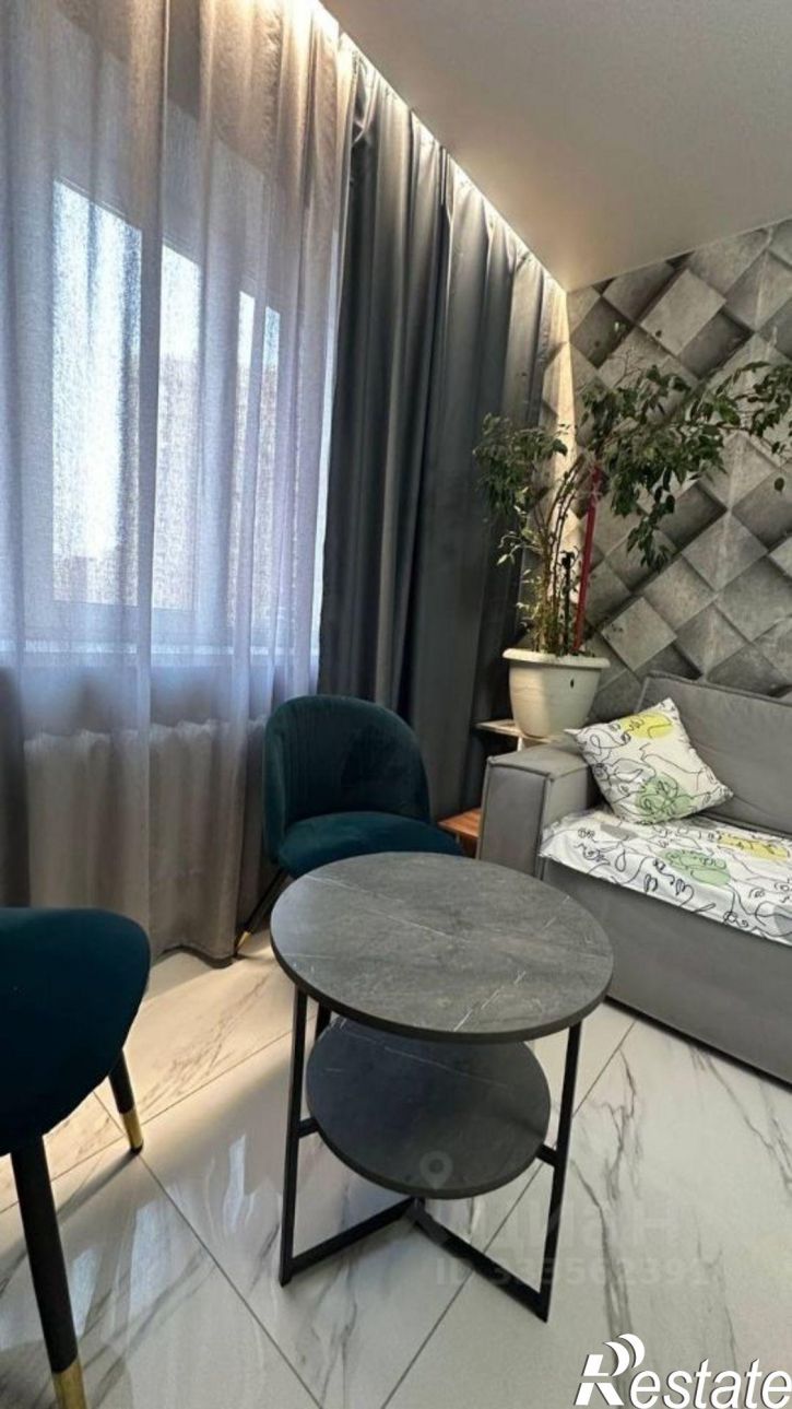 3-комн квартира пр-кт Шахтеров, 68А,  д. 68А
