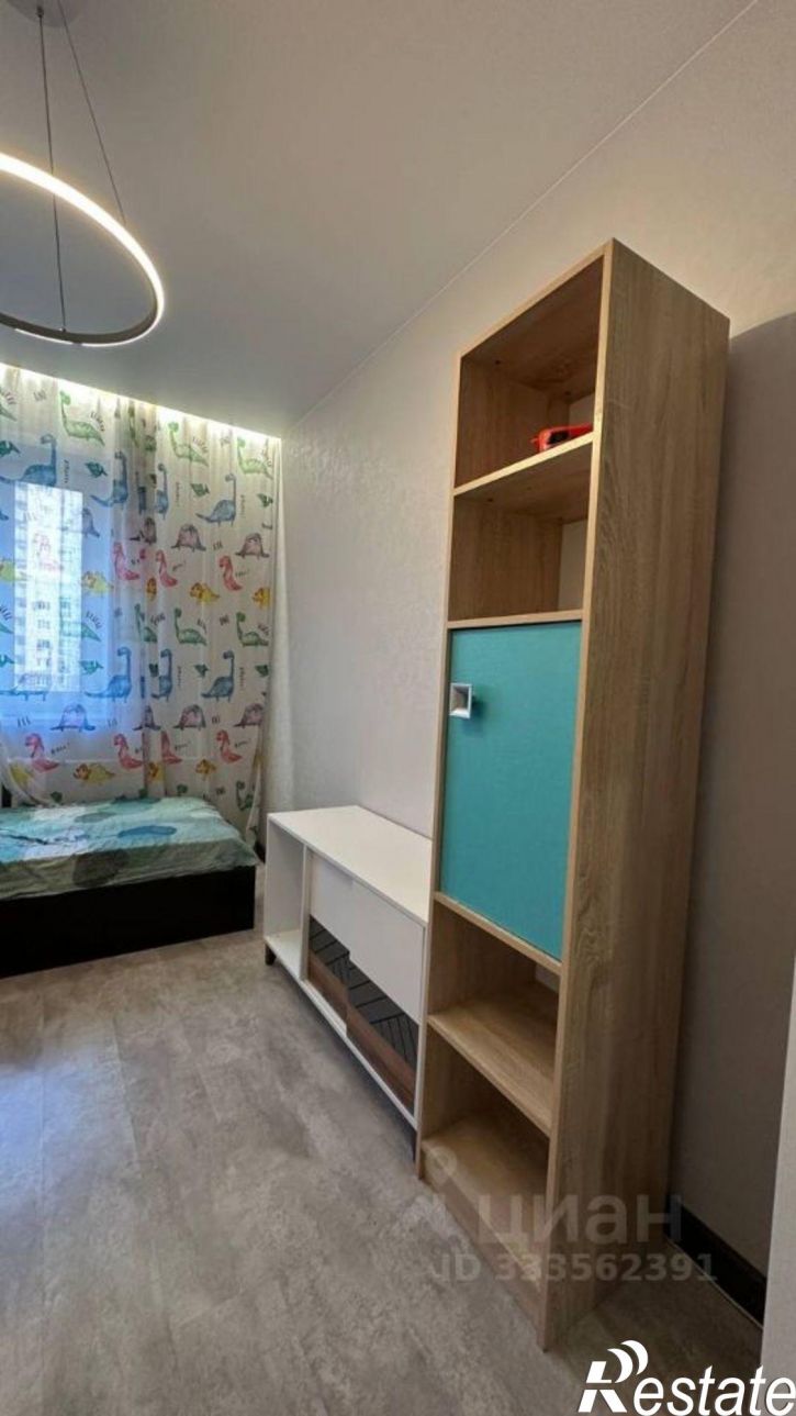 3-комн квартира пр-кт Шахтеров, 68А,  д. 68А