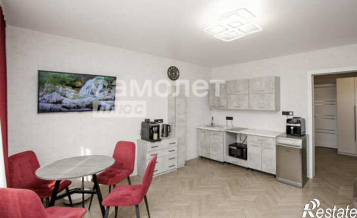 3-комн квартира пр-кт Шахтеров, 70а,  д. 70а