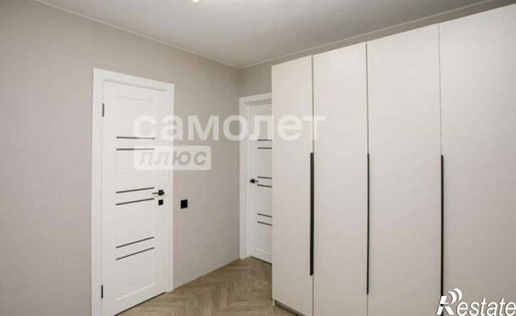 3-комн квартира пр-кт Шахтеров, 70а,  д. 70а