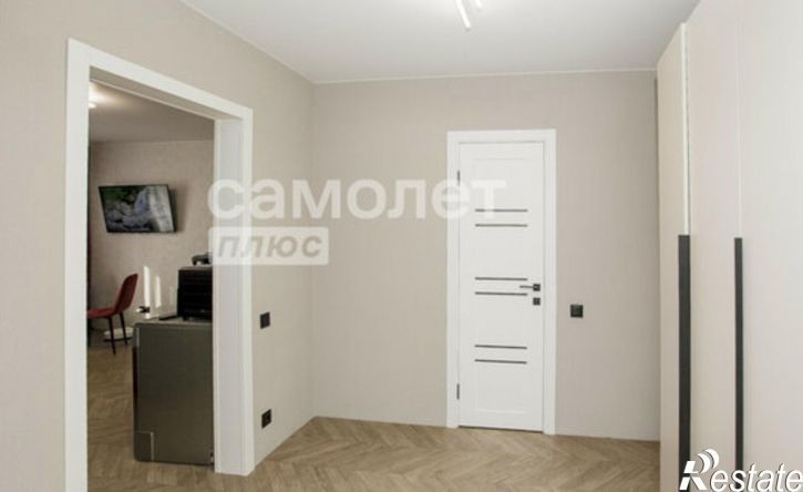 3-комн квартира пр-кт Шахтеров, 70а,  д. 70а