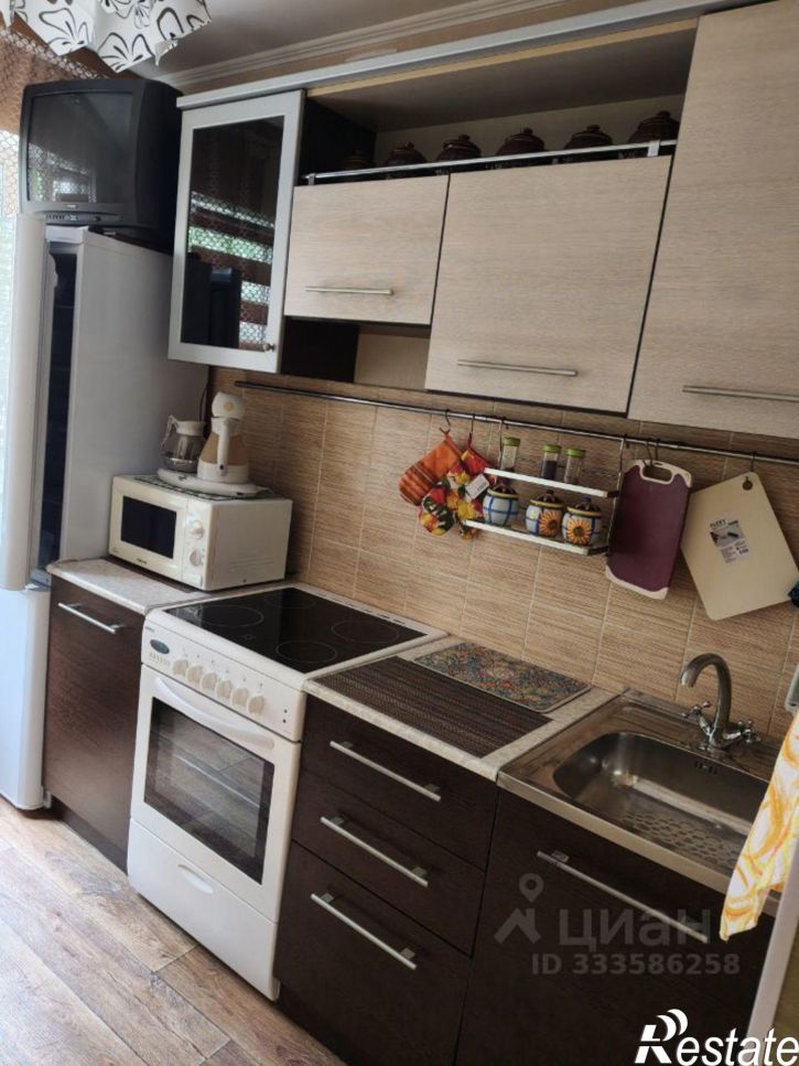 2-комн квартира Молодежный пр-кт, 12Б,  д. 12Б