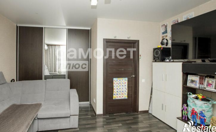 2-комн квартира пр-кт Шахтеров, 74а,  д. 74а