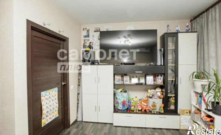 2-комн квартира пр-кт Шахтеров, 74а,  д. 74а