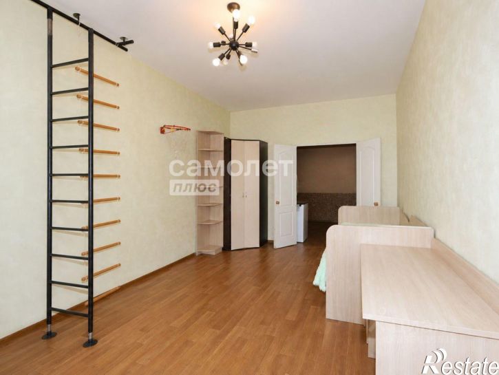 3-комн квартира проспект Шахтёров, 62Б,  д. 62Б