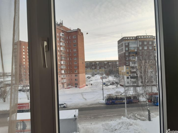 4-комн квартира Октяборьский пр., 82