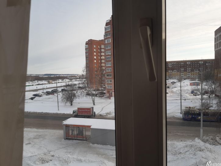 4-комн квартира Октяборьский пр., 82
