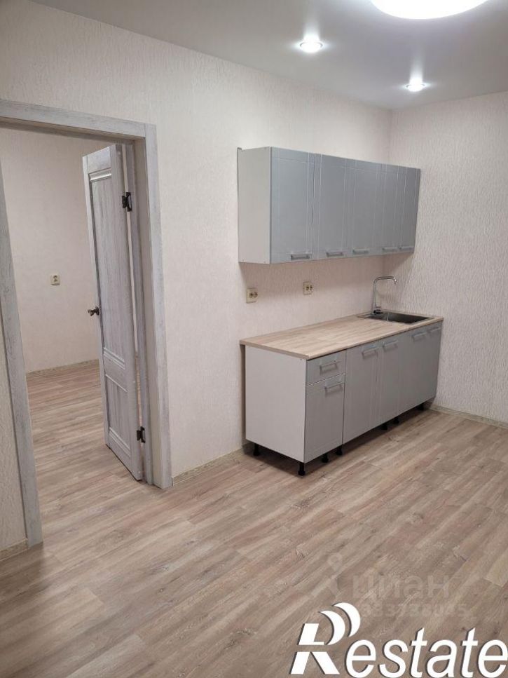 2-комн квартира улица Веры Волошиной, 32,  д. 32