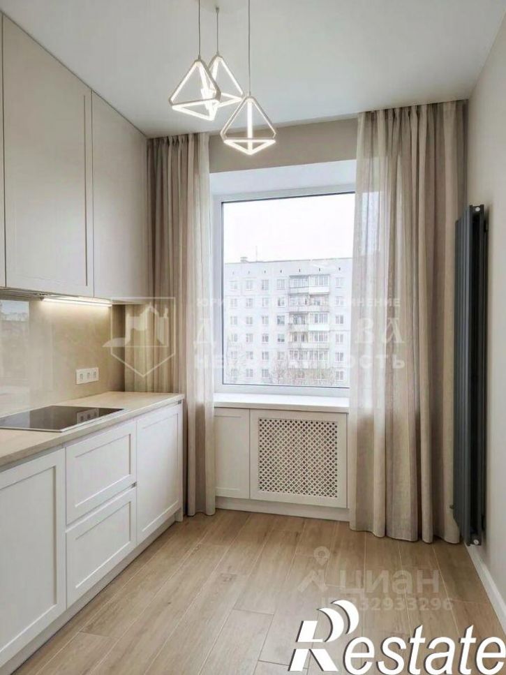 3-комн квартира Институтская улица, 24,  д. 24