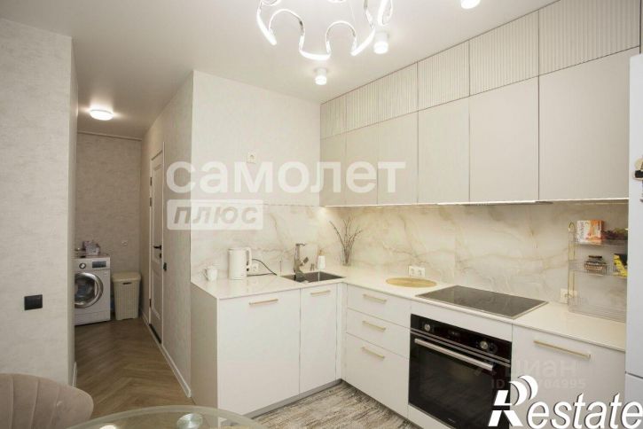 3-комн квартира Молодёжный проспект, 15,  д. 15
