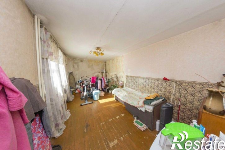 4-комн квартира Космическая улица, 37,  д. 37