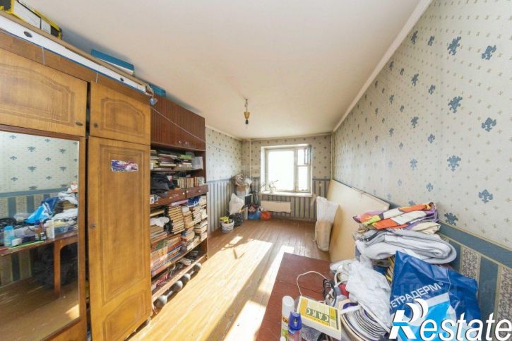 4-комн квартира Космическая улица, 37,  д. 37