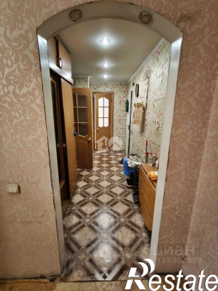 3-комн квартира улица 1-я Линия, 8,  д. 8