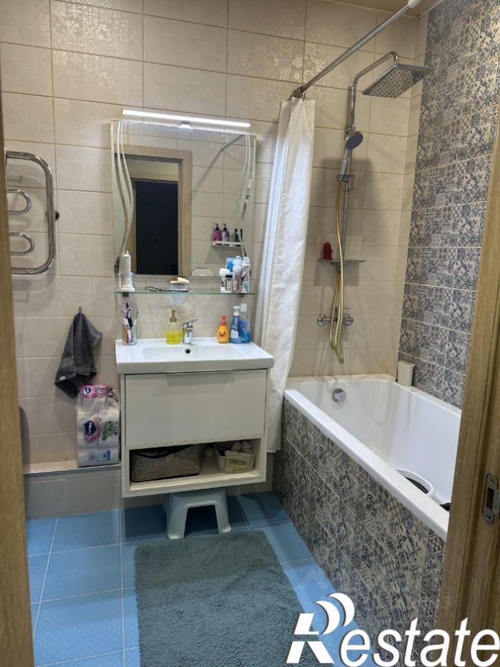 3-комн квартира Московский проспект, 18 к6,  д. 18 к6