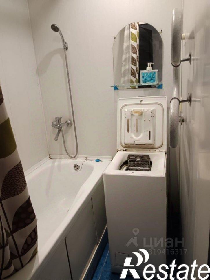 2-комн квартира бульвар Строителей, 15,  д. 15
