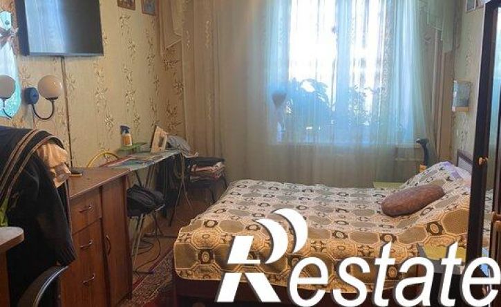 3-комн квартира улица 40 лет Октября, 20,  д. 20