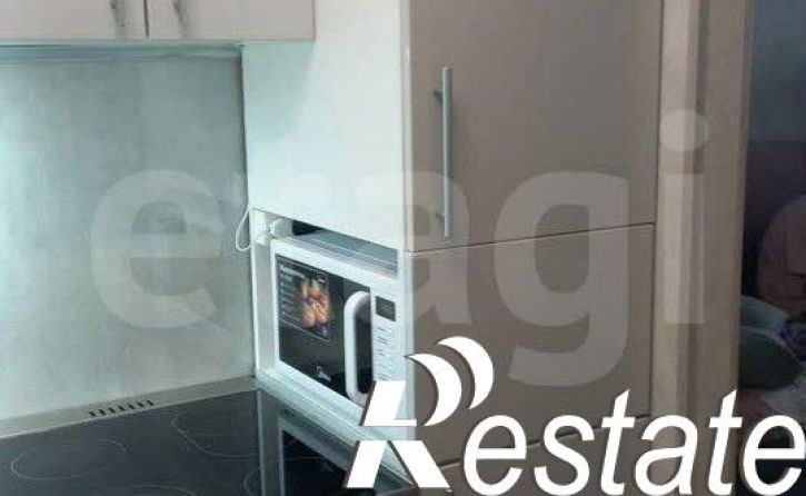 2-комн квартира Космическая улица, 28,  д. 28