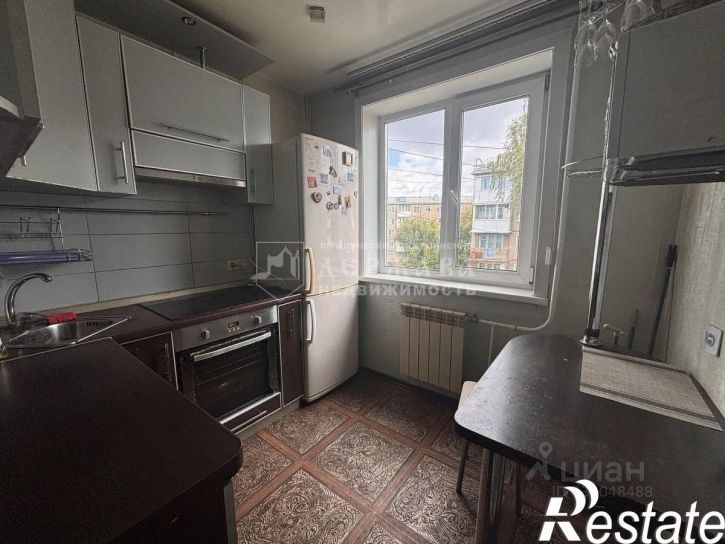 2-комн квартира улица Сибиряков-Гвардейцев, 302,  д. 302