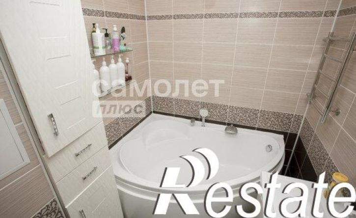 2-комн квартира проспект Шахтёров, 70Б,  д. 70Б