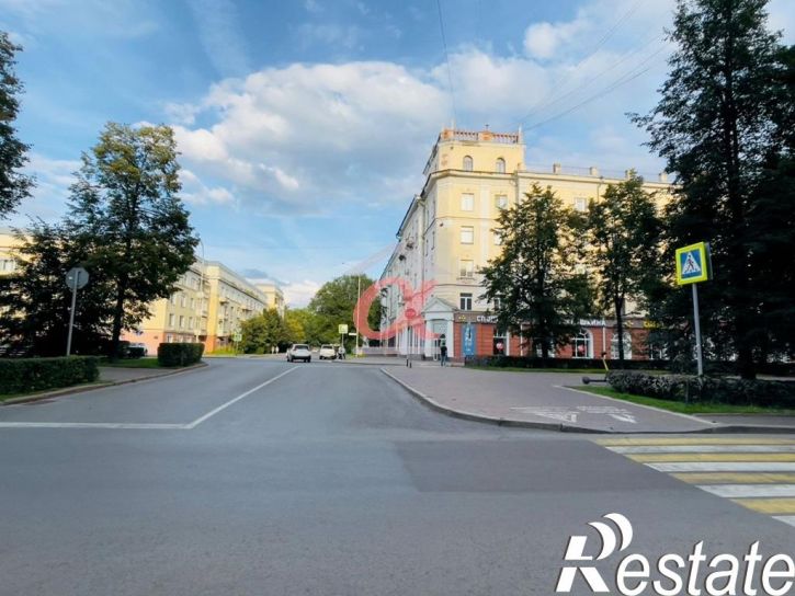 3-комн квартира Орджоникидзе улица, 4
