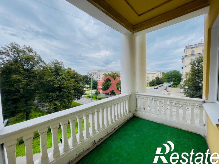 3-комн квартира Орджоникидзе улица, 4