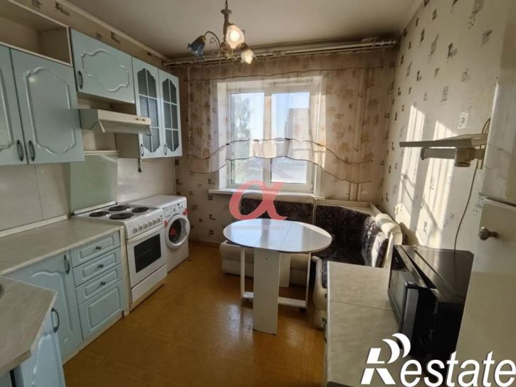 4-комн квартира Комсомольский проспект, 49