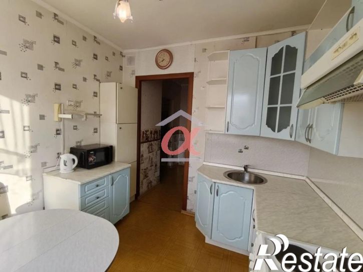 4-комн квартира Комсомольский проспект, 49