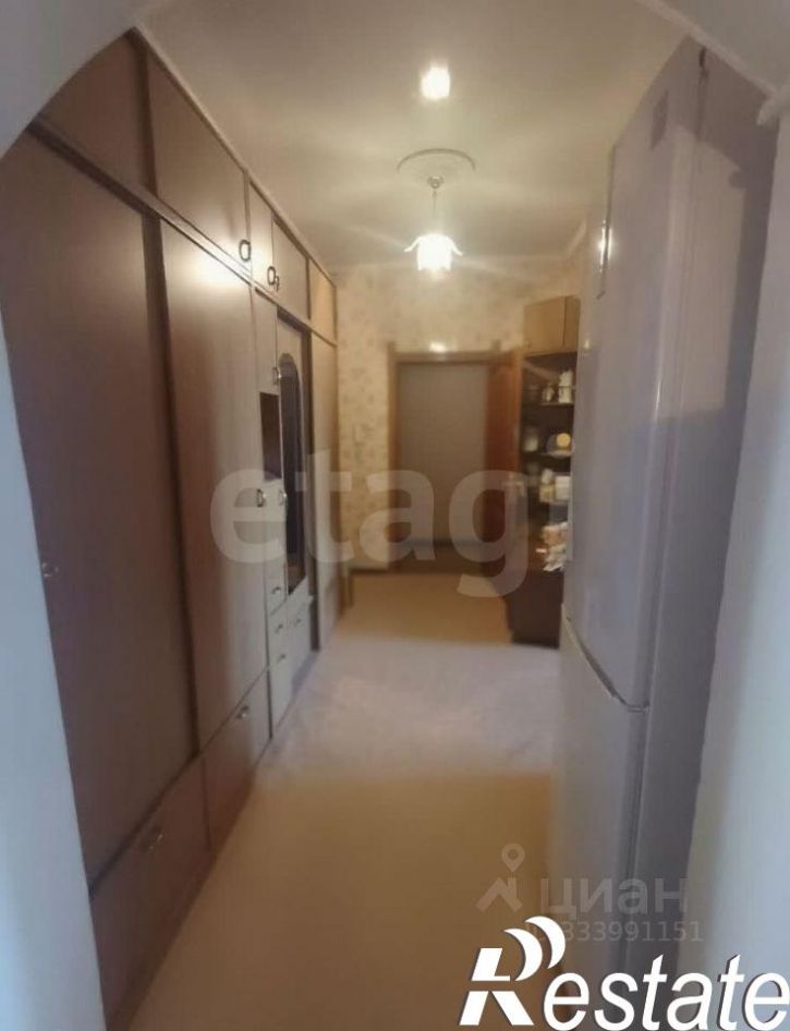 3-комн квартира Базовая улица, 8,  д. 8