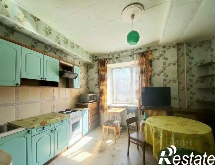 3-комн квартира Базовая улица, 8,  д. 8