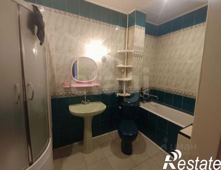 3-комн квартира Базовая улица, 8,  д. 8