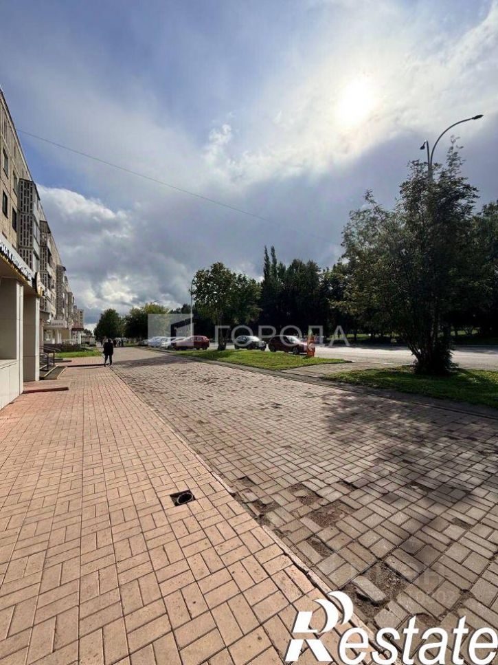 2-комн квартира бульвар Строителей, 26,  д. 26