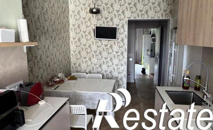 4-комн квартира улица Николая Островского, 27,  д. 27