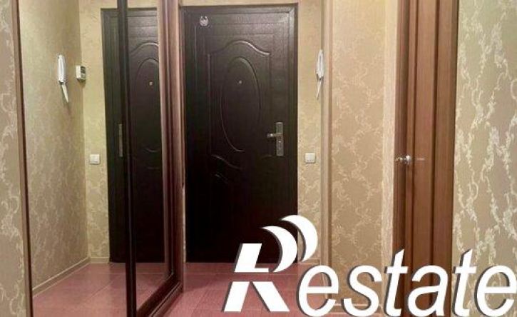 2-комн квартира улица Веры Волошиной, 43,  д. 43