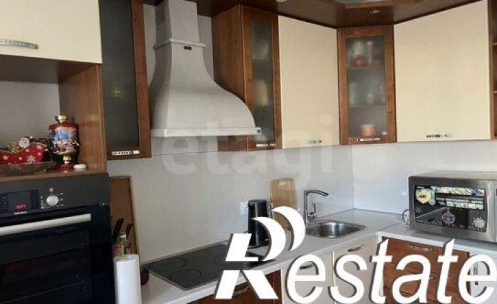 4-комн квартира проспект Шахтёров, 70А,  д. 70А