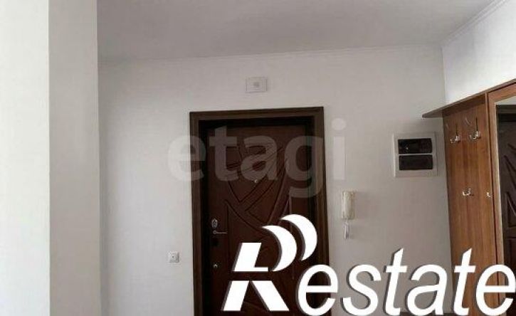 4-комн квартира проспект Шахтёров, 70А,  д. 70А