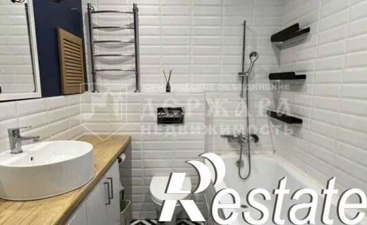 3-комн квартира Московский проспект, 18 к1,  д. 18 к1