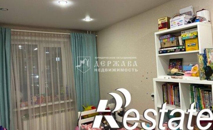 4-комн квартира Космическая улица, 4/1,  д. 4/1