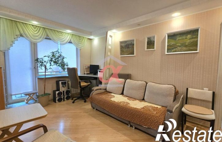 4-комн квартира Ленина проспект, 70б