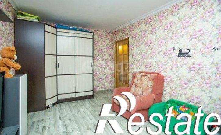3-комн квартира улица Веры Волошиной, 12,  д. 12